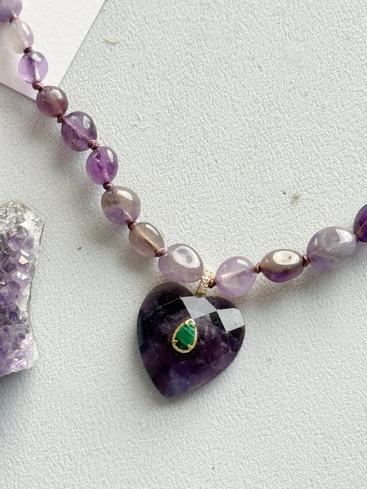 Ametisto kaklo papuošalas "Apsauga ir Ramybė"
