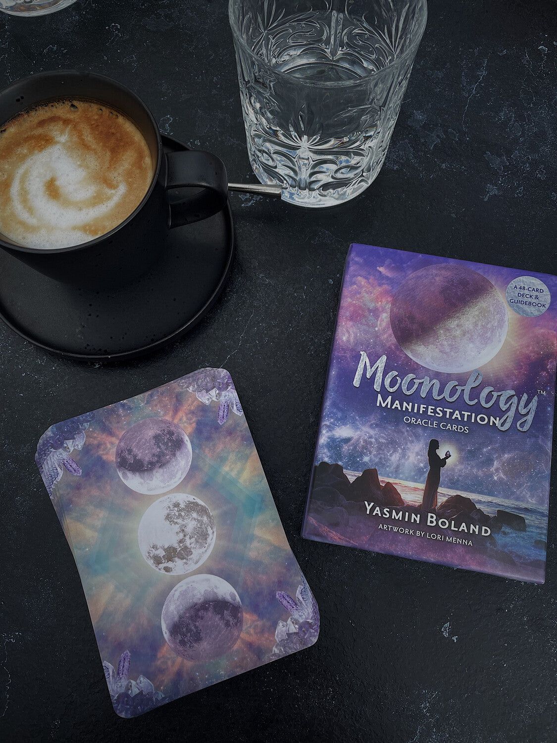 Astrologinės kortos „Moonology Manifestation"