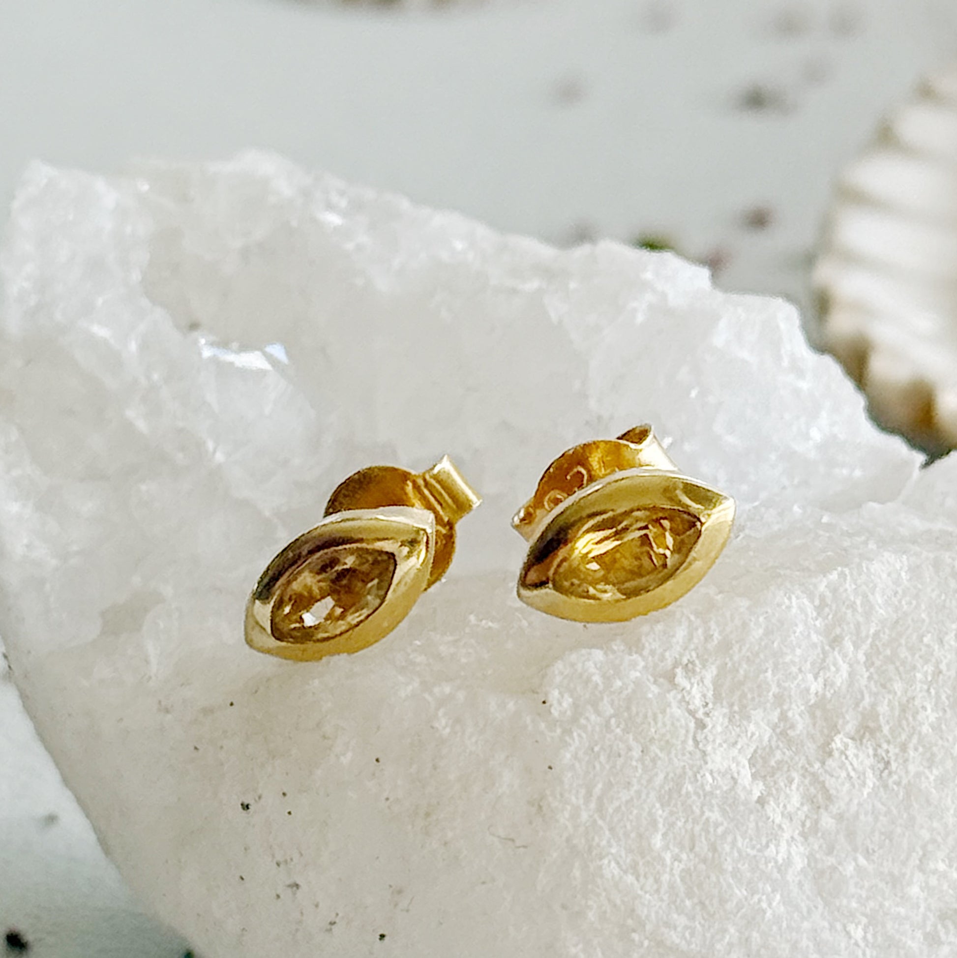 Auskarai su citrino kristalais