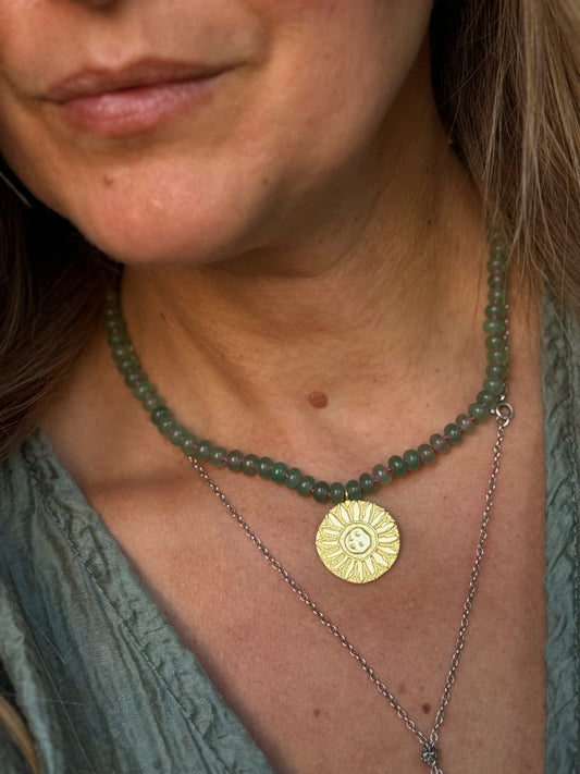 Avantiurino kaklo papuošalas "Saulė"