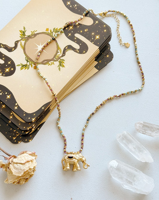 Hematito ir tigro akies vėrinys “Dramblio kelionė”