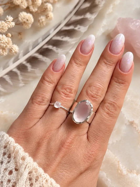 Silver ring with rose quartz
