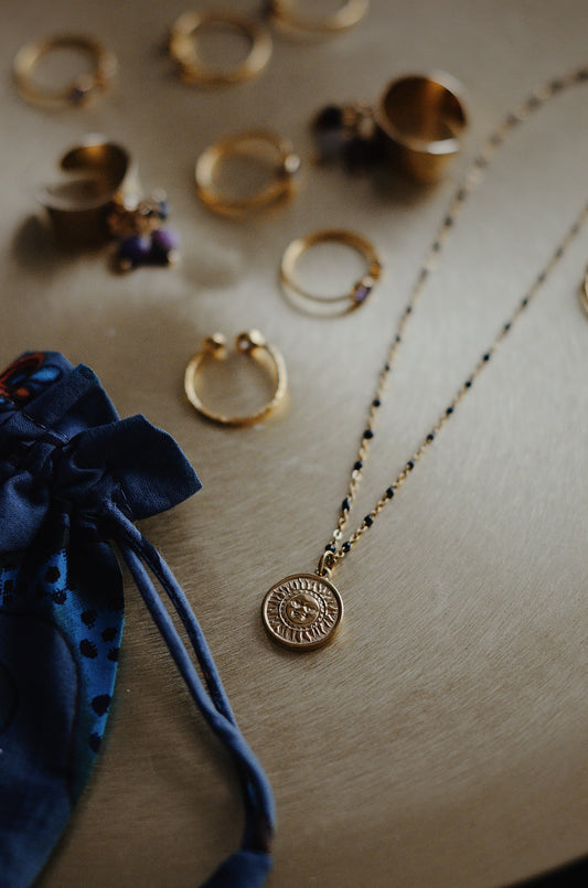 Kaklo papuošalas "Saulė"