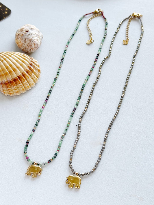 Kaklo vėrinys "Auksinis drambliukas"