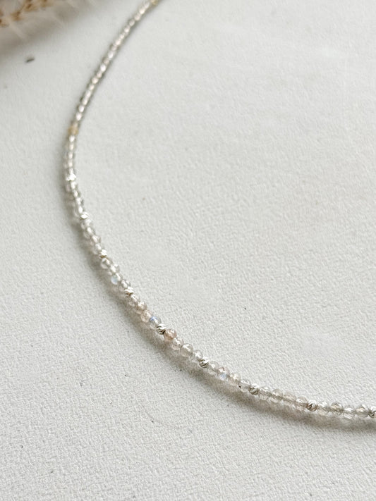 Labradorito vėrinys "Apsauga"