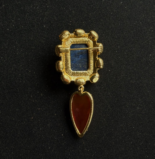 Fluorite and prehnite brooch