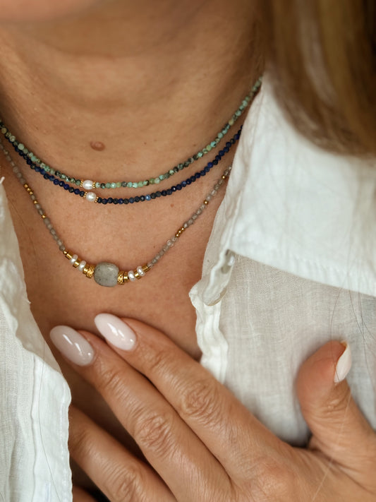 Lazurito kaklo papuošalas “Išmintis”