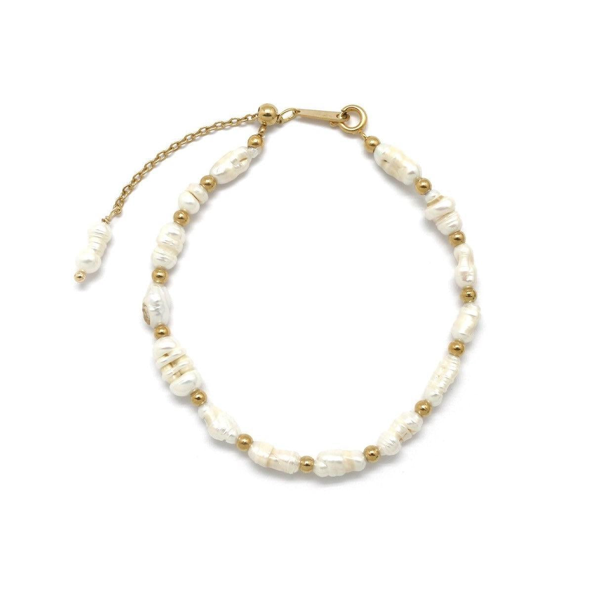 "Gelmė" pearl bracelet