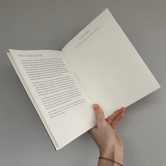 Saviugdos užrašų knygutės su odiniu viršeliu