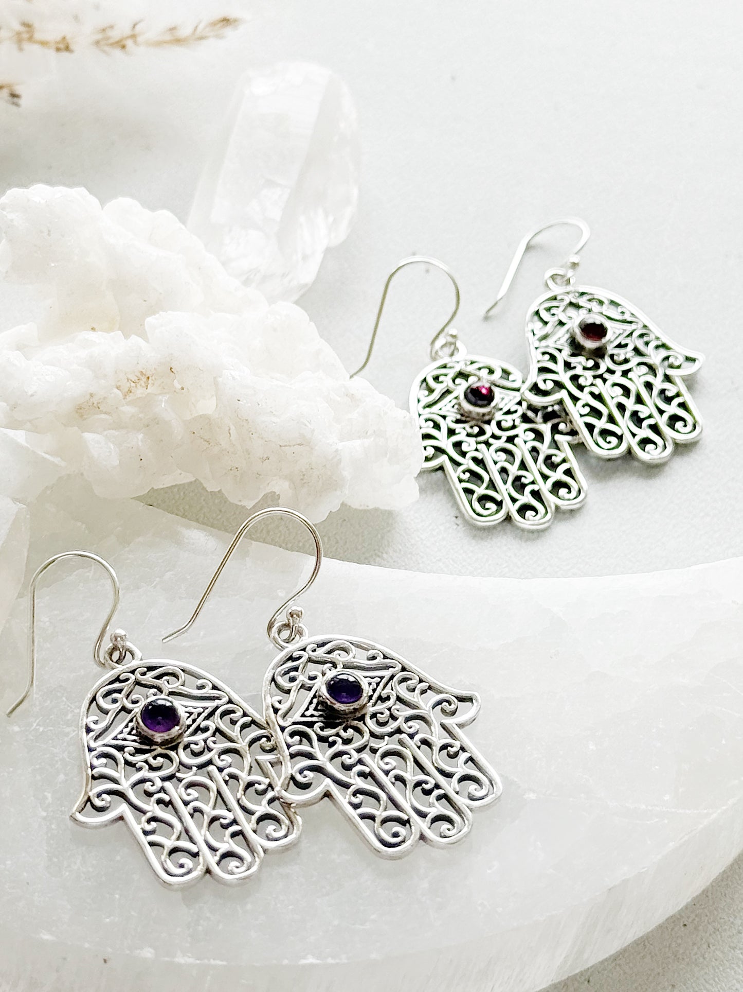 Sidabriniai auskarai "Hamsa ranka"