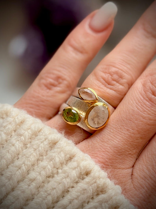 Sidabrinis žiedas su Peridotu