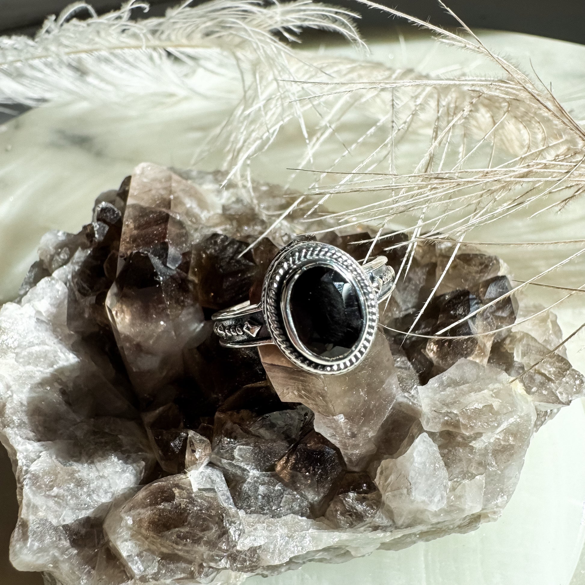 Sidabrinis Žiedas su Dūminiu Kvarcu