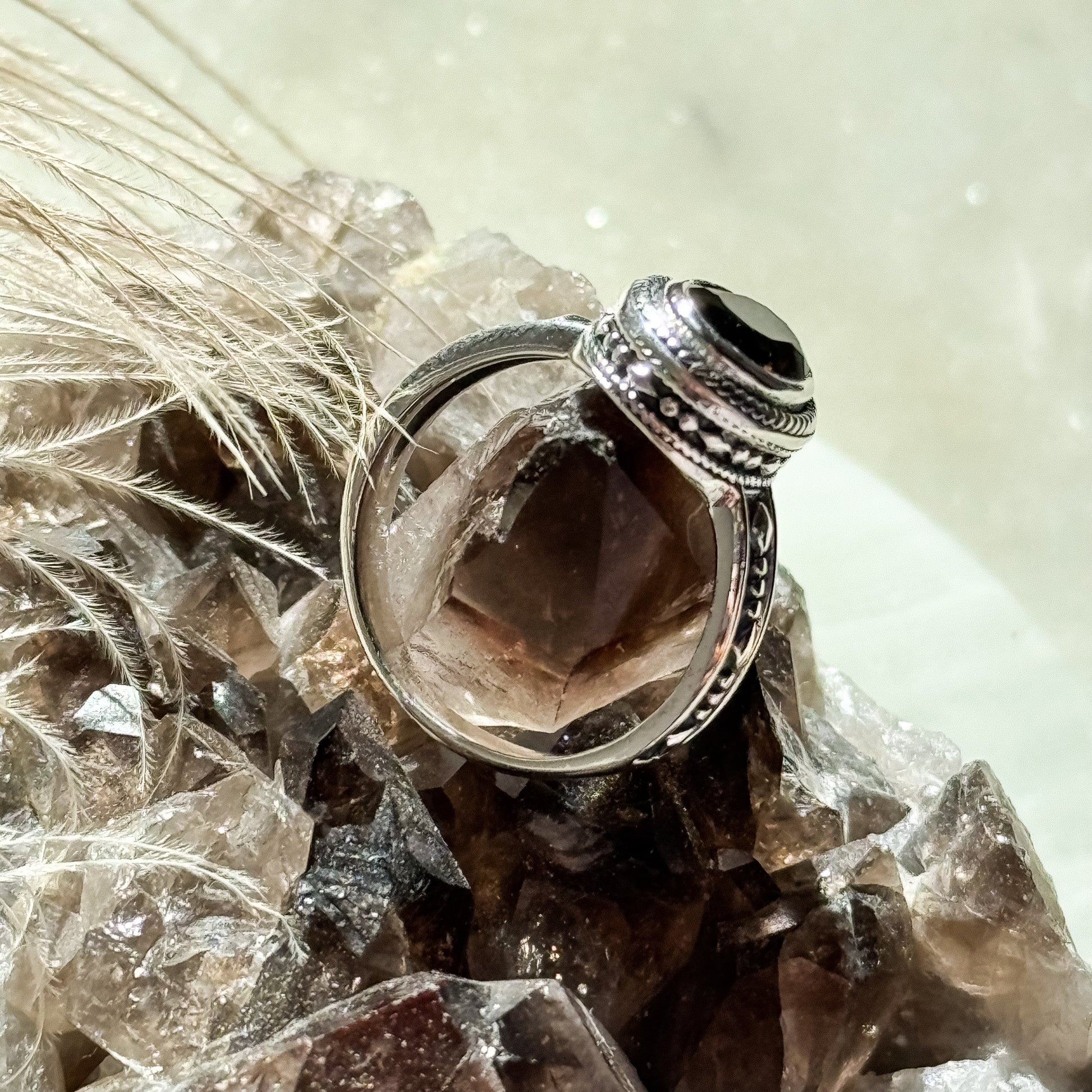 Sidabrinis Žiedas su Dūminiu Kvarcu