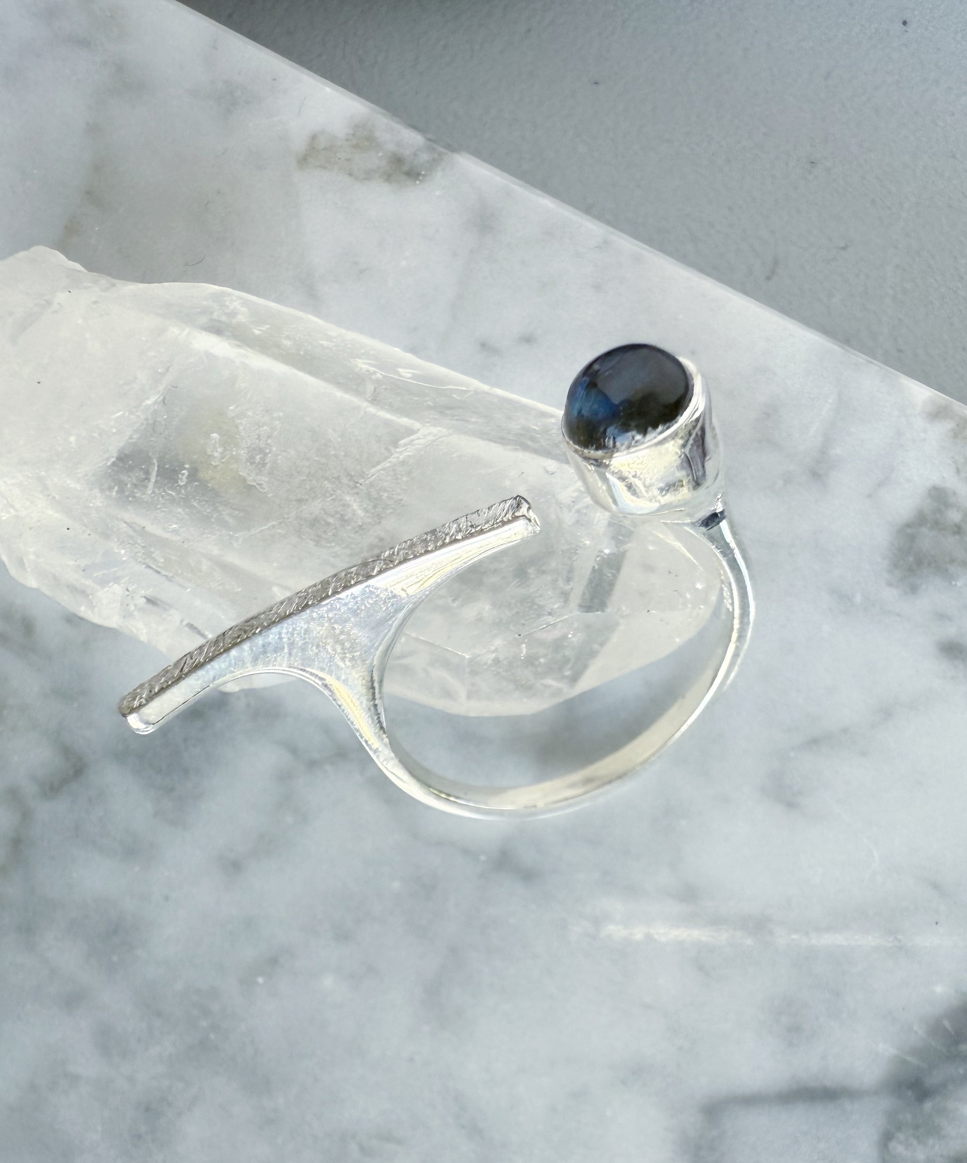 Sidabrinis žiedas "Labradoritas"