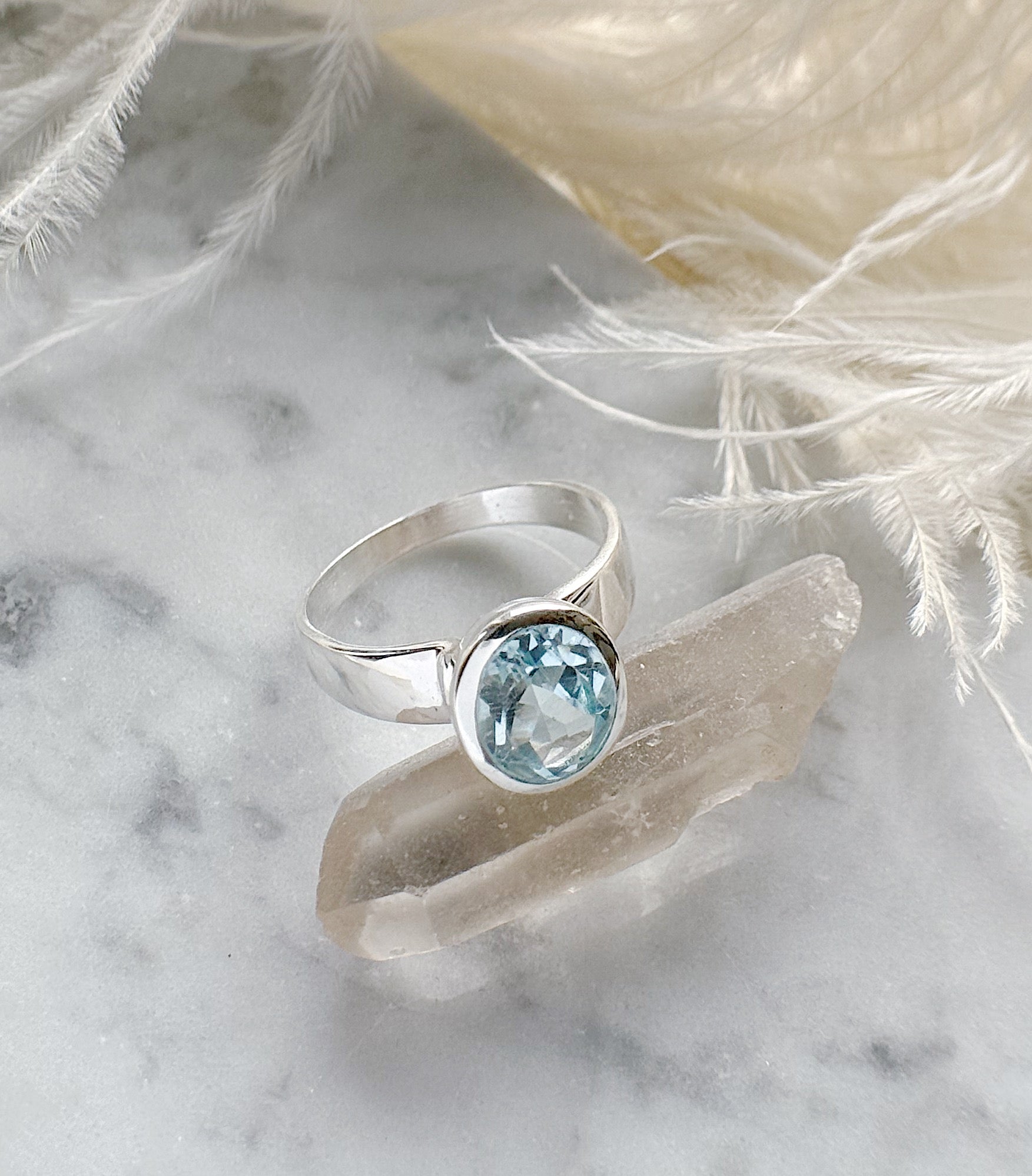 Sidabrinis žiedas su Topazu