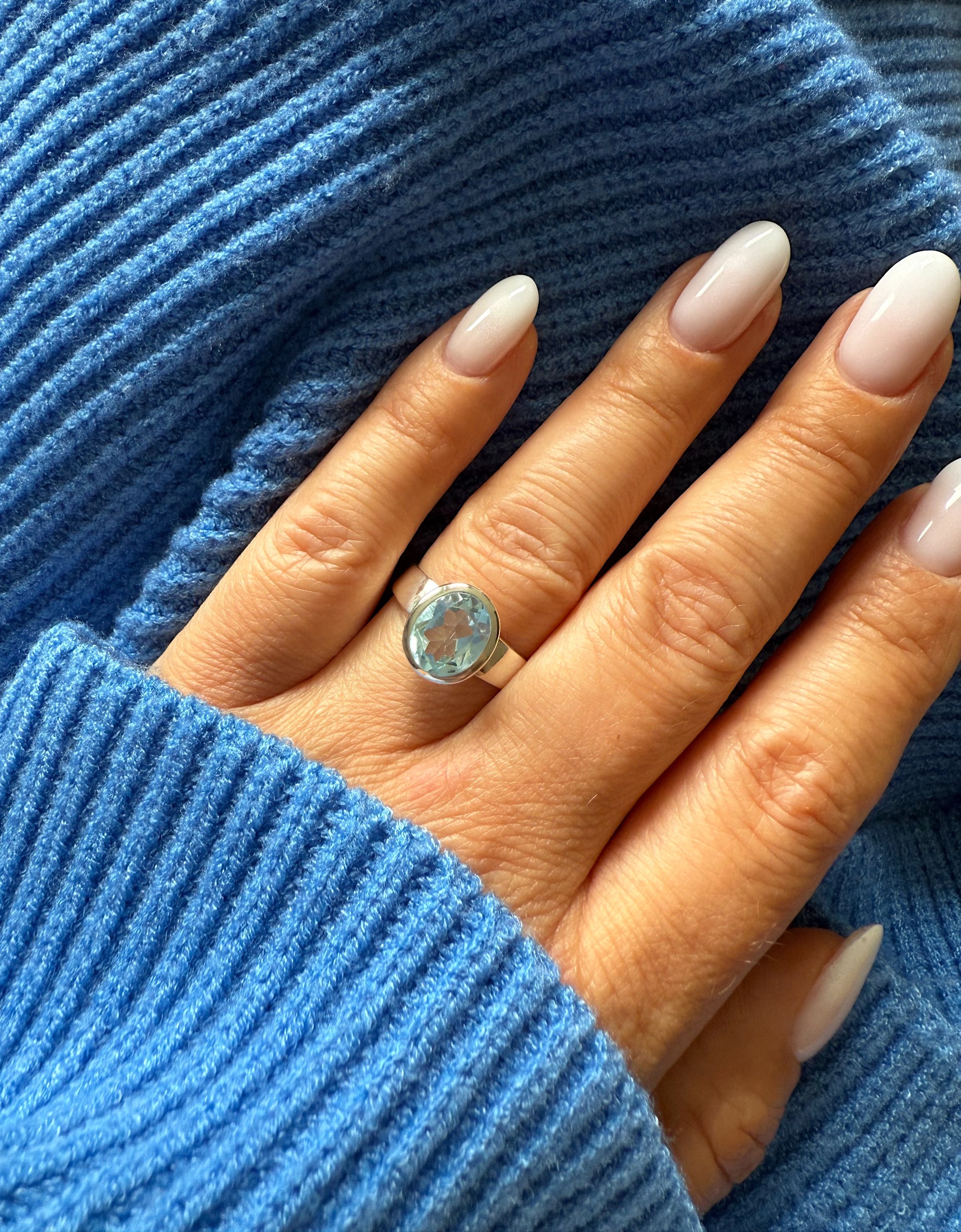 Sidabrinis žiedas su Topazu