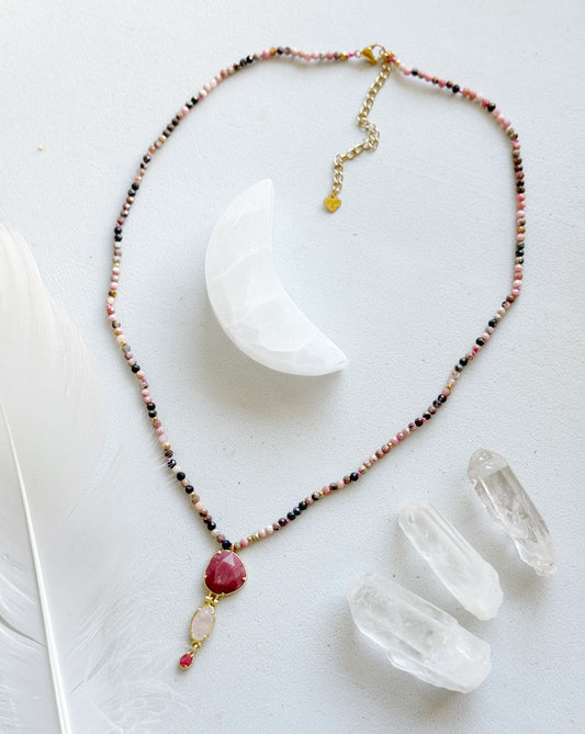 Turmalinų vėrinys “Džiaugsmas”