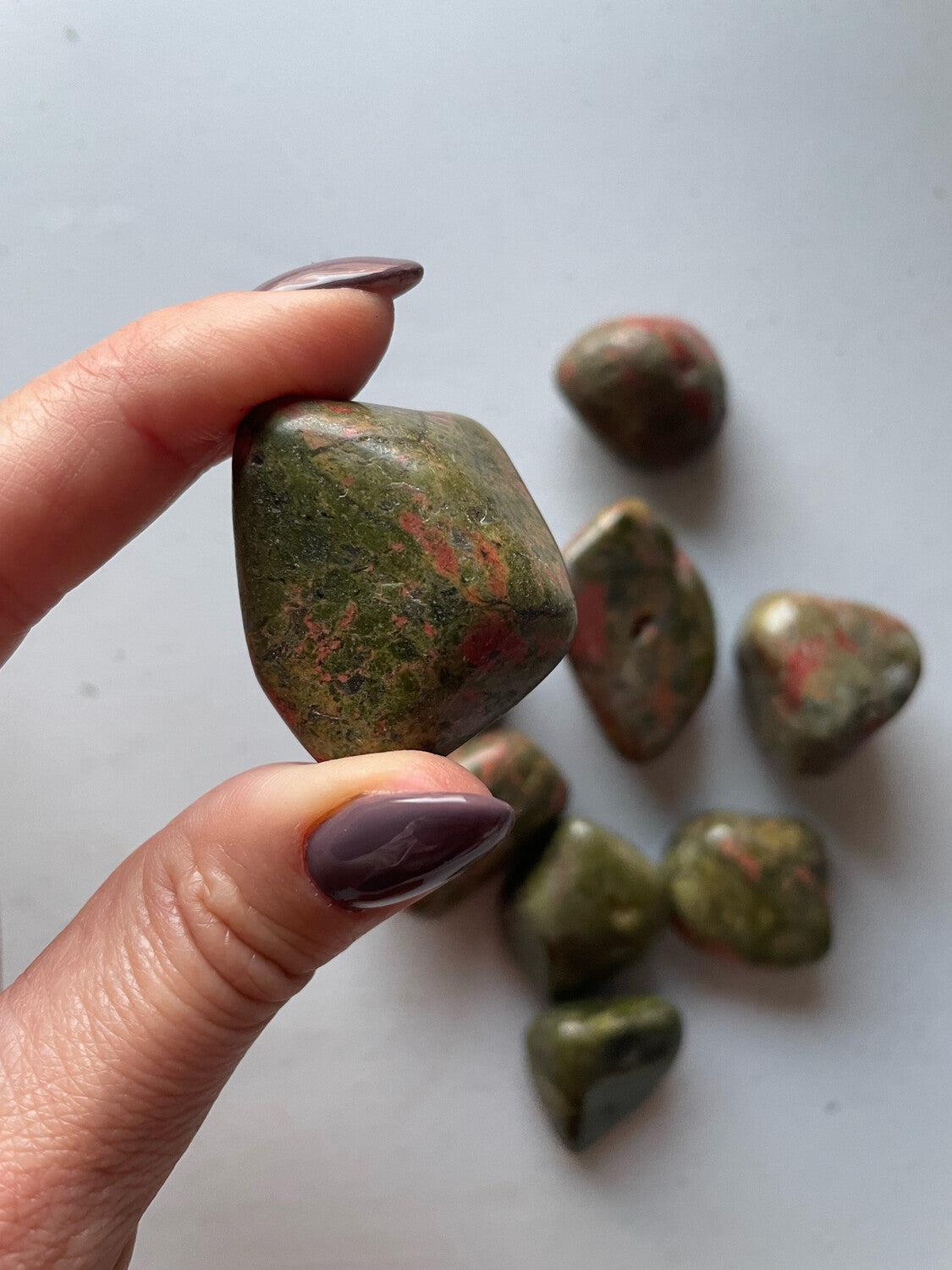 silver ring with unakite crystal / size 18-20