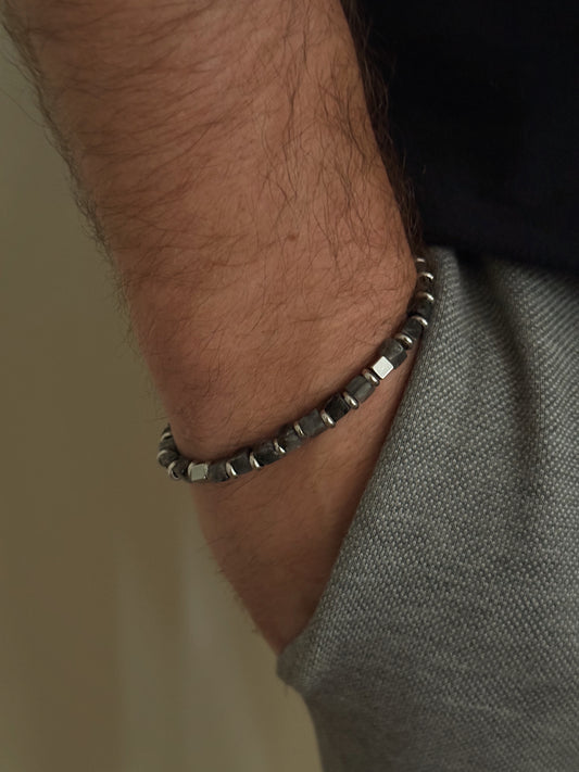 Men's onyx and hematite bracelet
