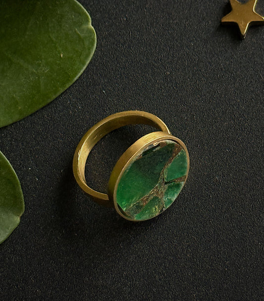 Žadeito žiedas “Žydinti Pilnatis”