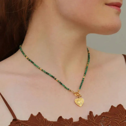 Žaliojo agato vėrinys “Širdis”