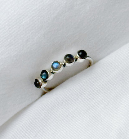 Silver ring "Labradorite Droplets"
