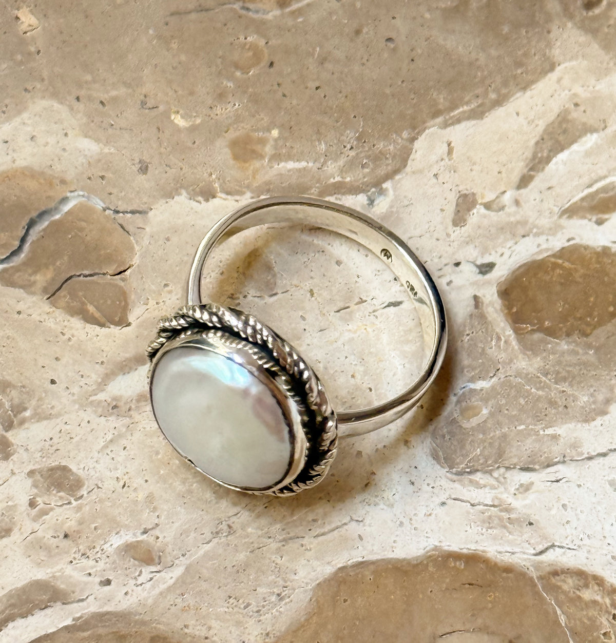 Silver ring with baroque pearl "Pearl Strands"