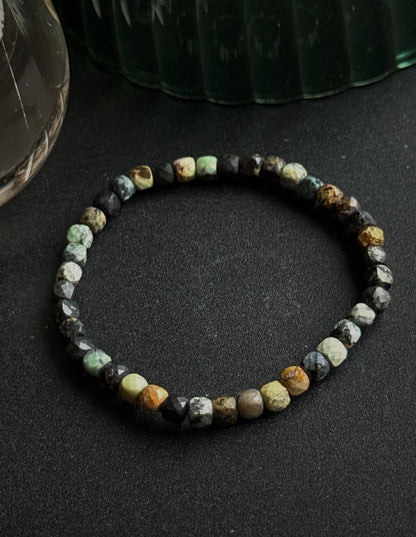 Afrikietiško turkio apyrankė