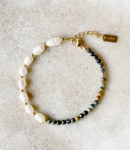 Afrikietiško turkio ir perlų apyrankė