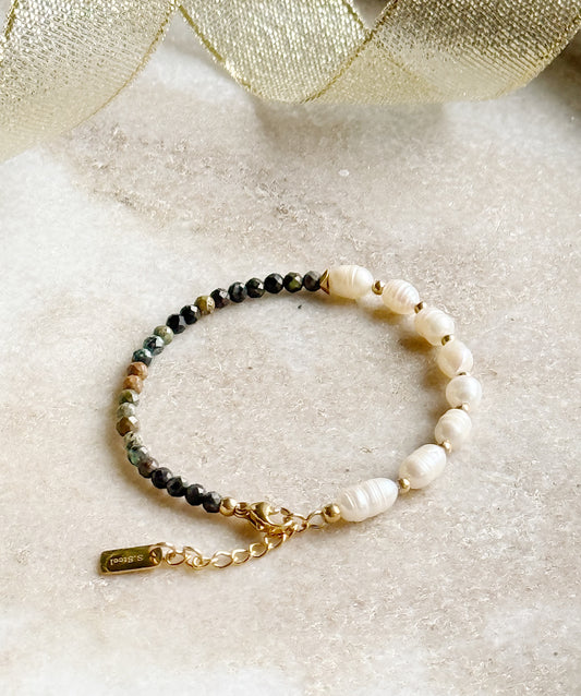 Afrikietiško turkio ir perlų apyrankė