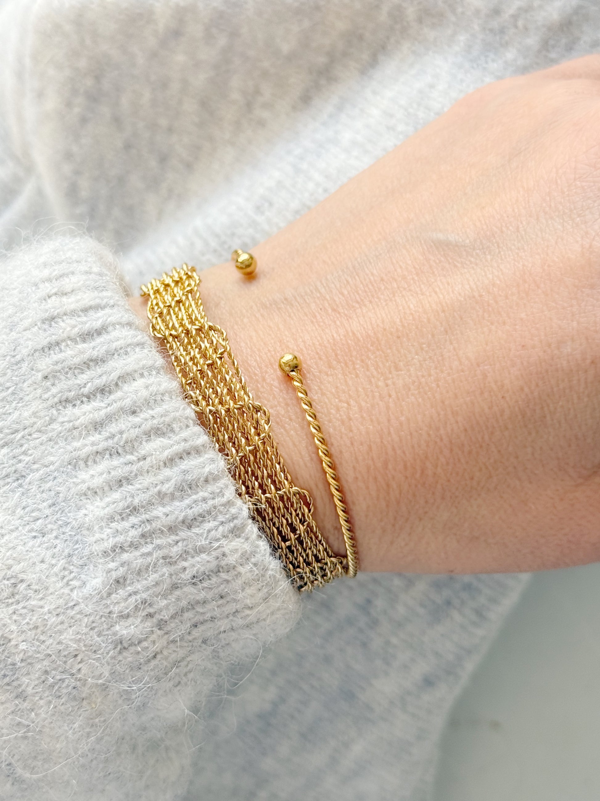 Bracelet