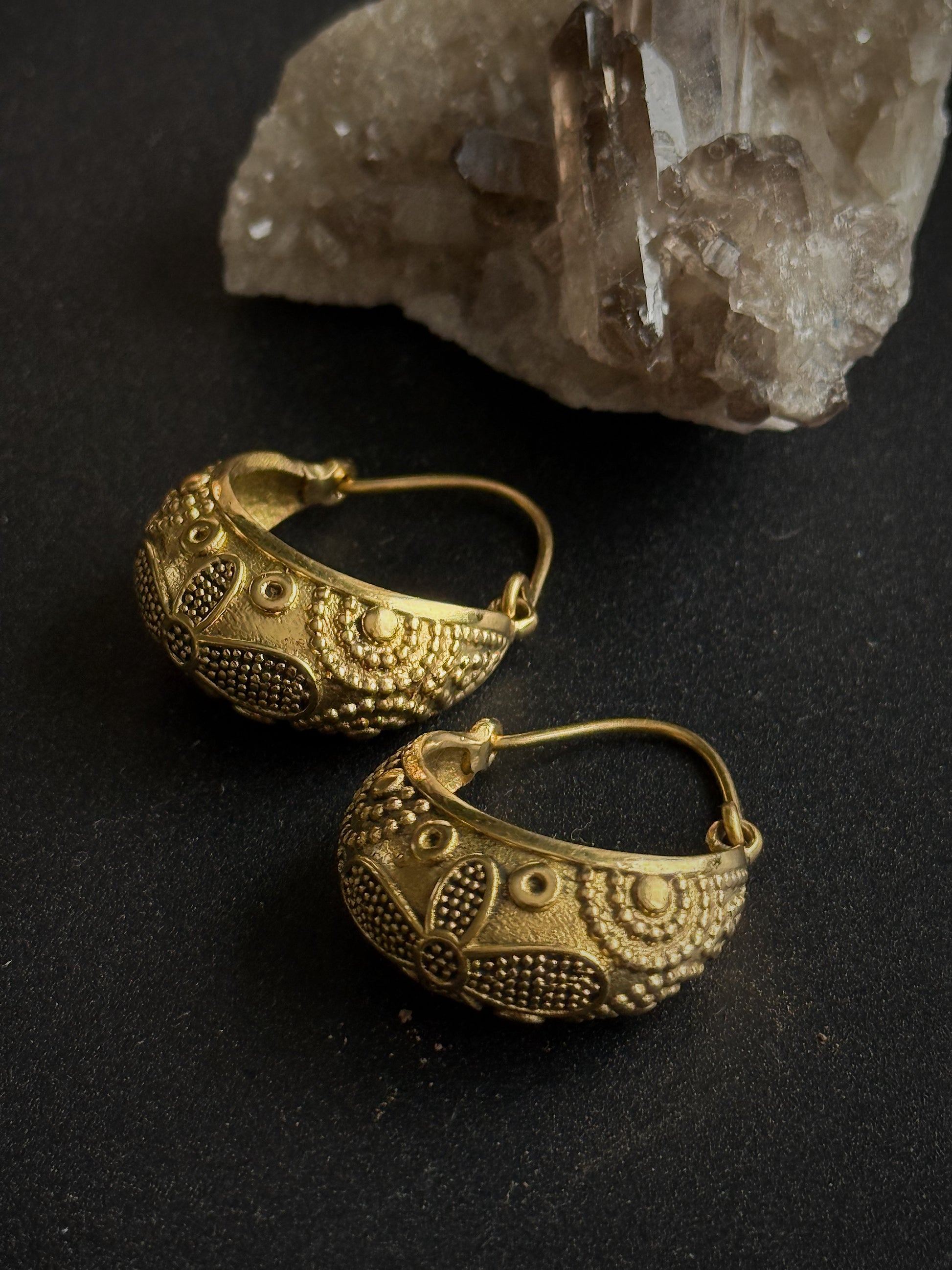 Auskarai "Dykumos auksas"