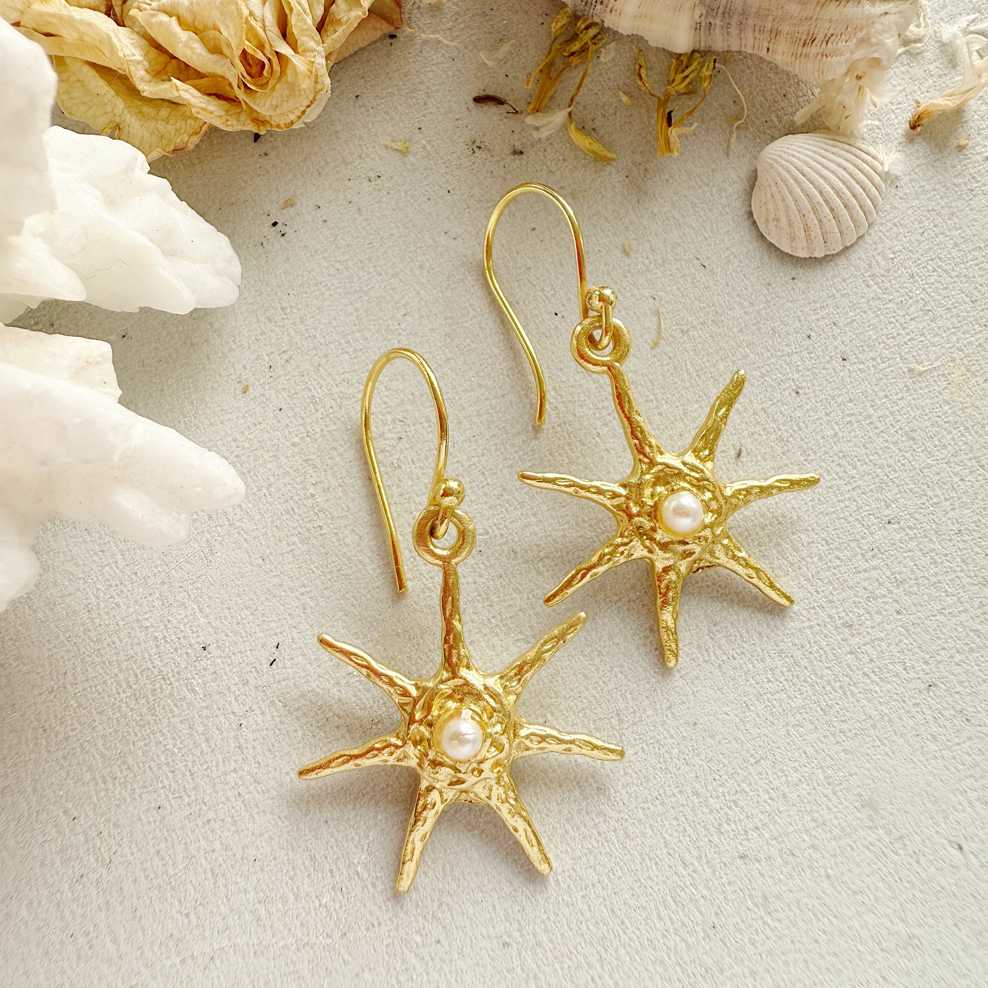 Auskarai su perlais “Afroditė”