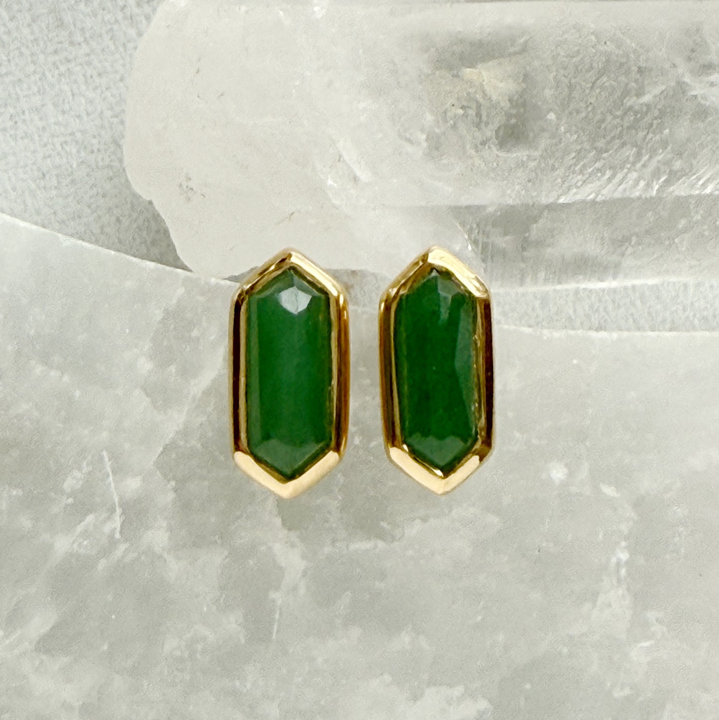 Avantiurino auskarai