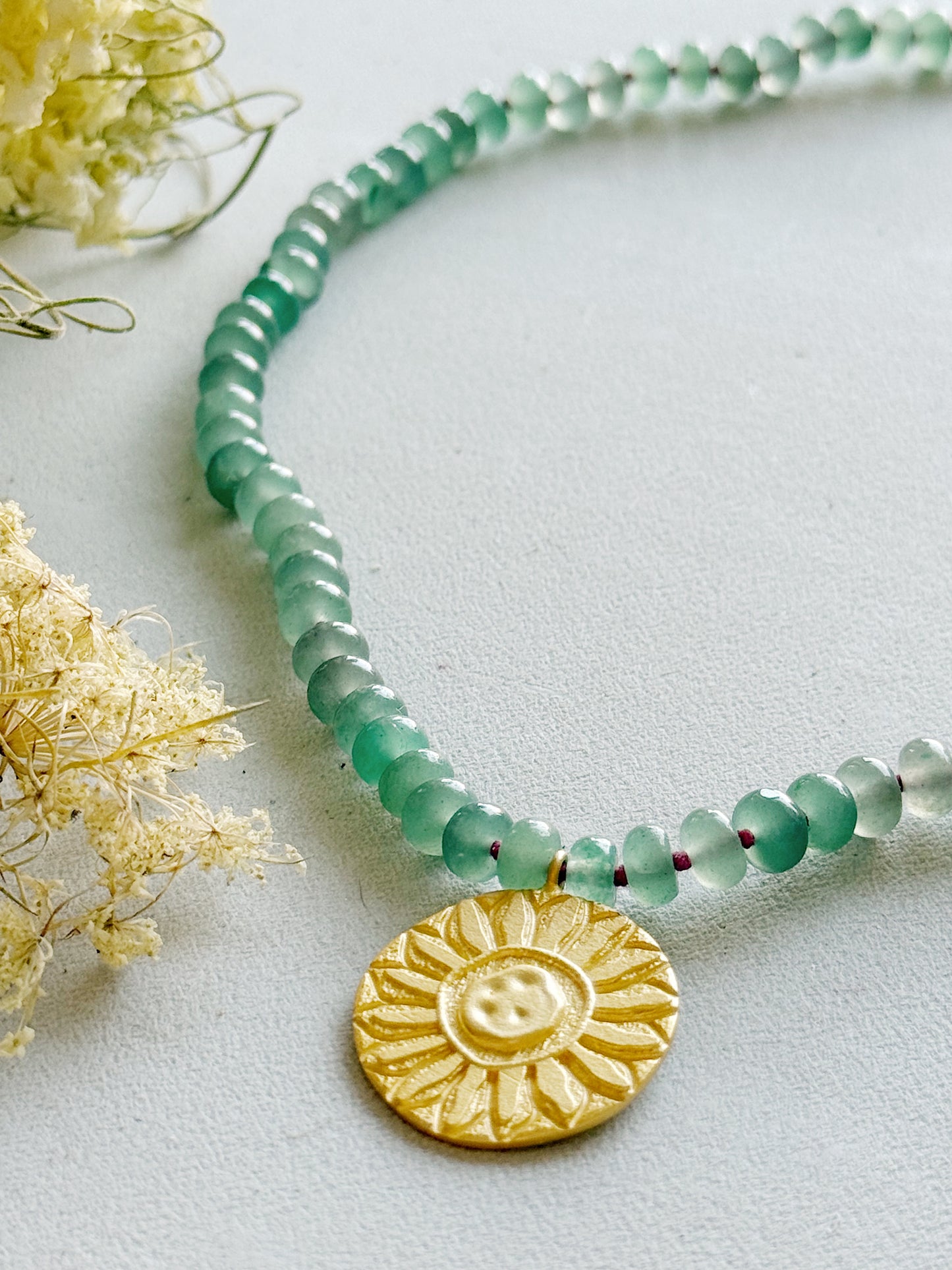 Avantiurino kaklo papuošalas "Saulė"