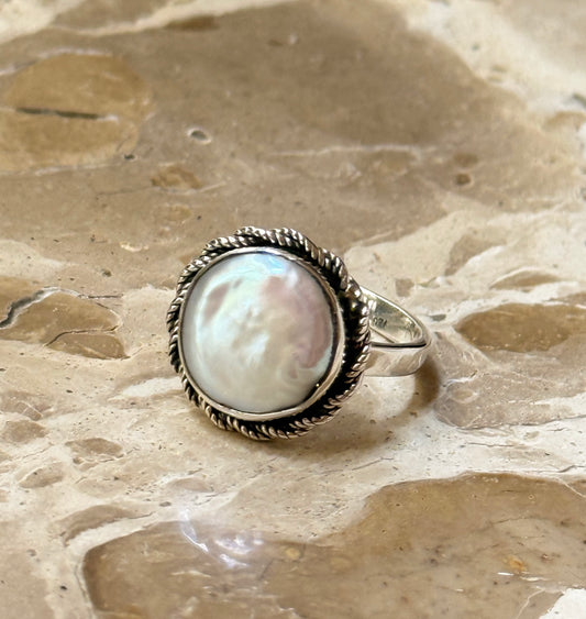 Silver ring with baroque pearl "Pearl Strands"