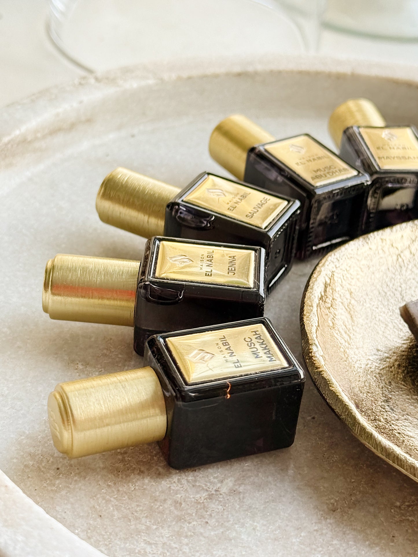 MUSC ABU DHABI oil perfume / citrus, wood