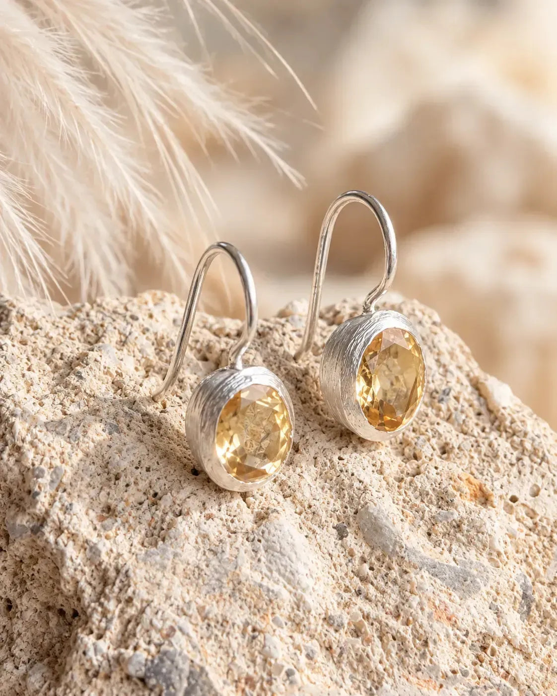 Silver earrings with citrine crystals