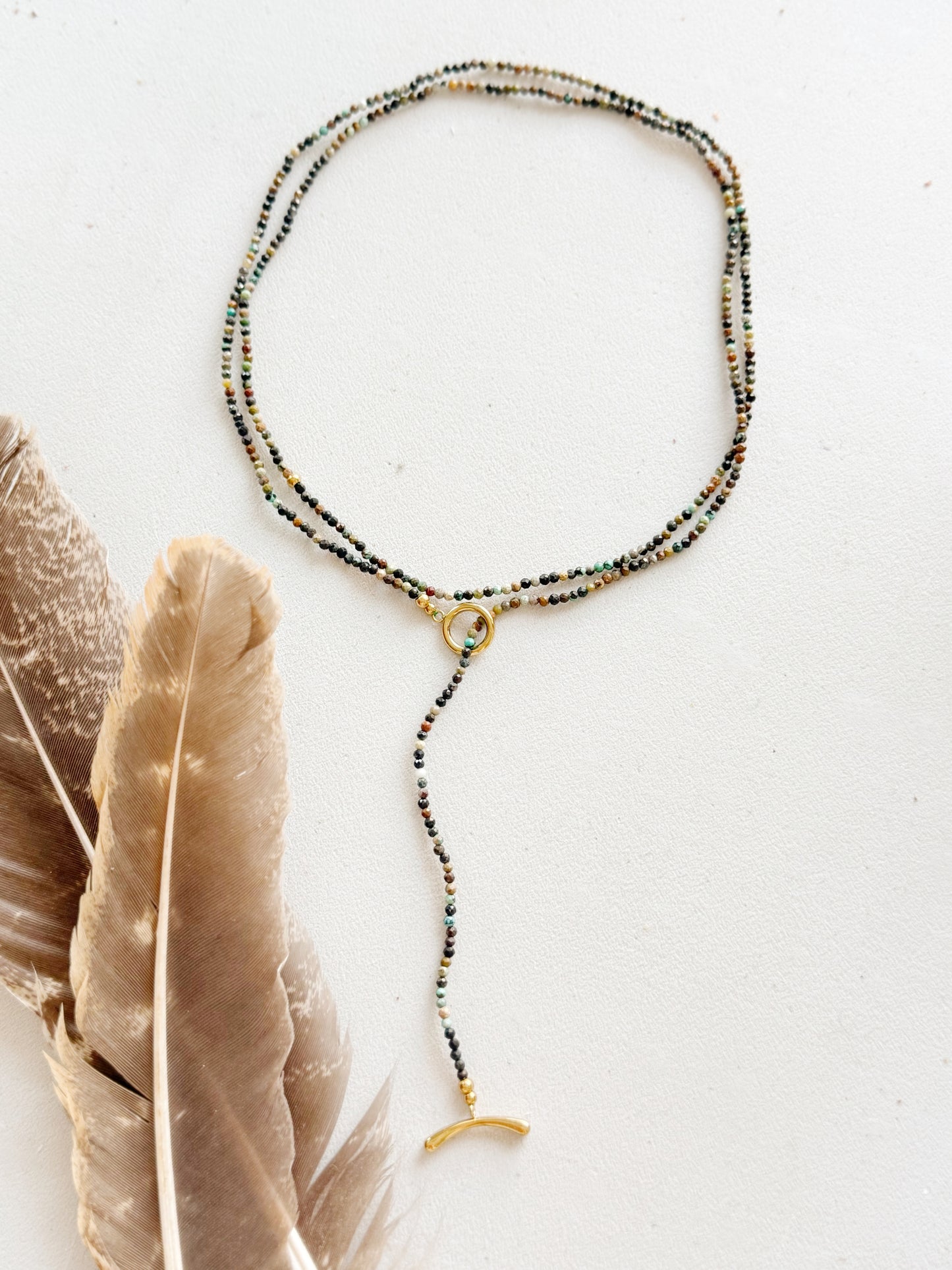 Ilgas kaklo papuošalas su afrikietiško turkio kristalais