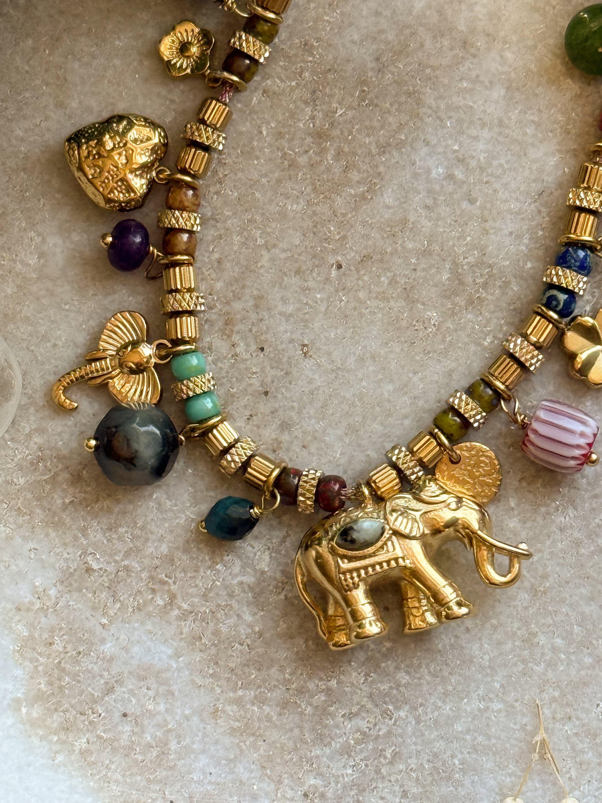 Kaklo papuošalas “Laimingas Dramblys”