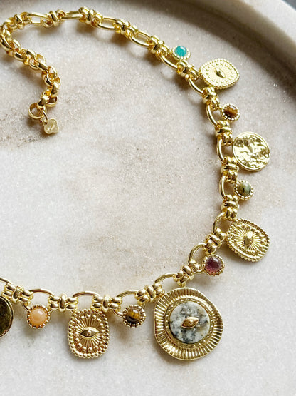 Kaklo papuošalas "Užburianti energija"