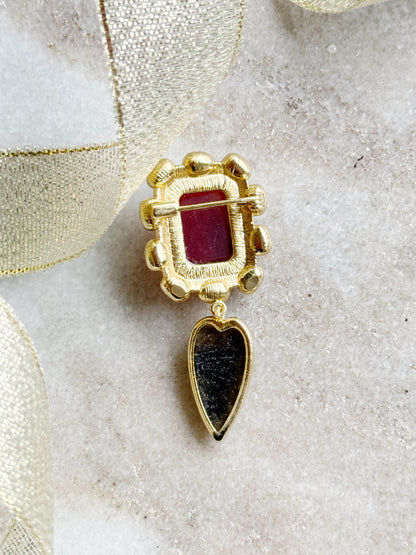 Karneolio ir labradorito sagė