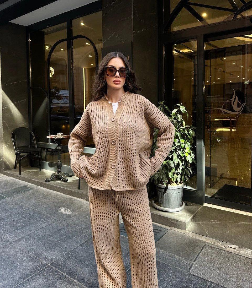 Kelnių ir palaidinės kostiumėlis "Karamelinės kelionės"