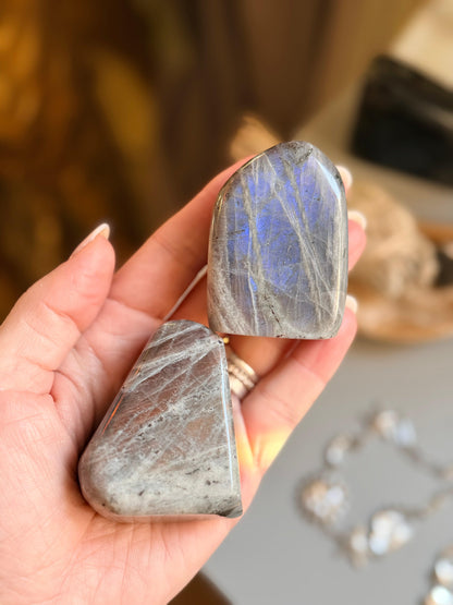 Labradorito kristalas "Apsauga Ir Intuicija"