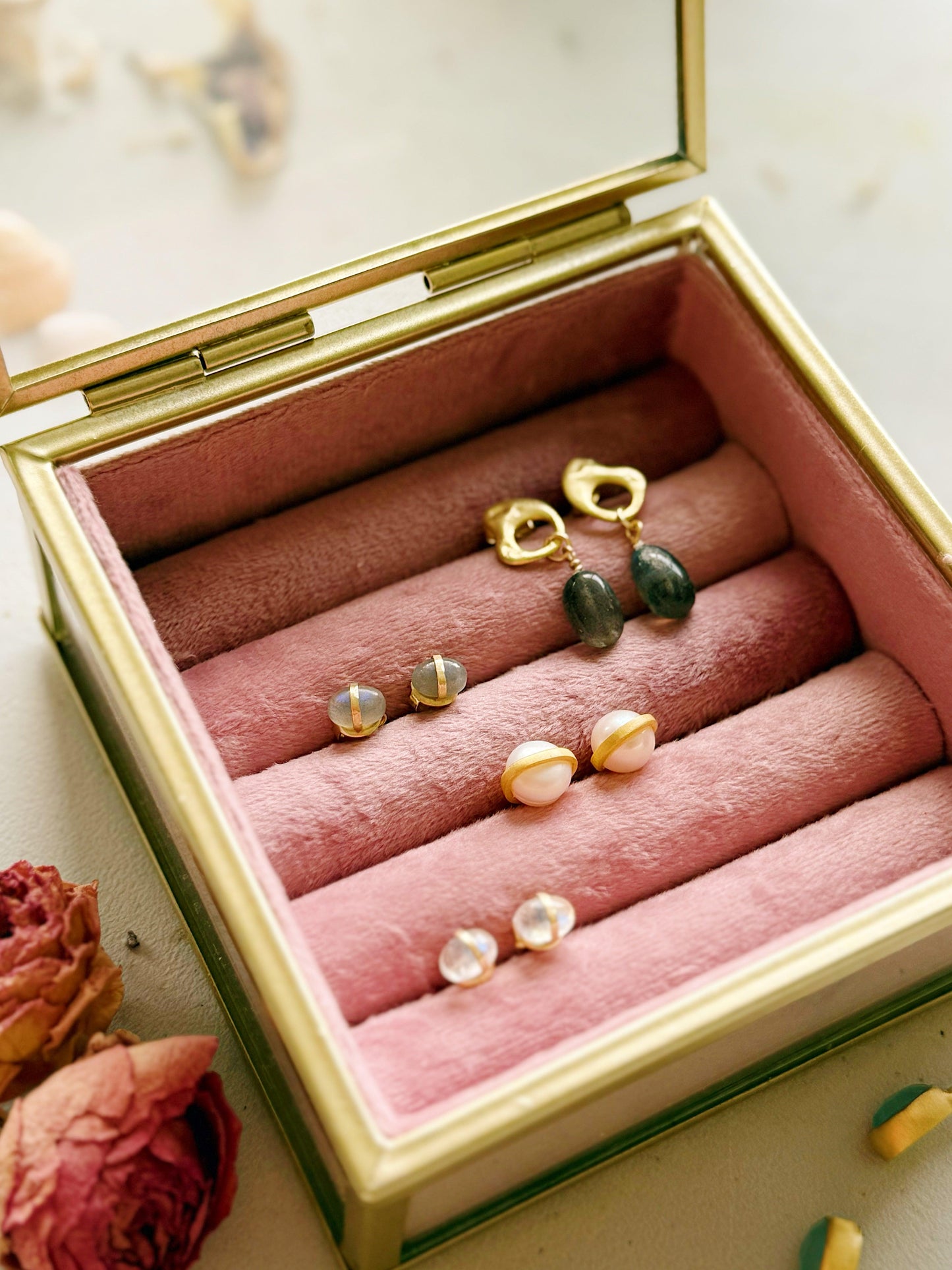 Labradorito mini auskarai