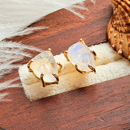 Mėnulio akmens auskarai