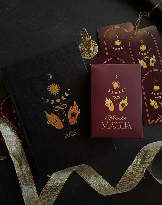 Mėnulio darbo kalendoriaus ir kortų "Mėnulio Magija" rinkinys