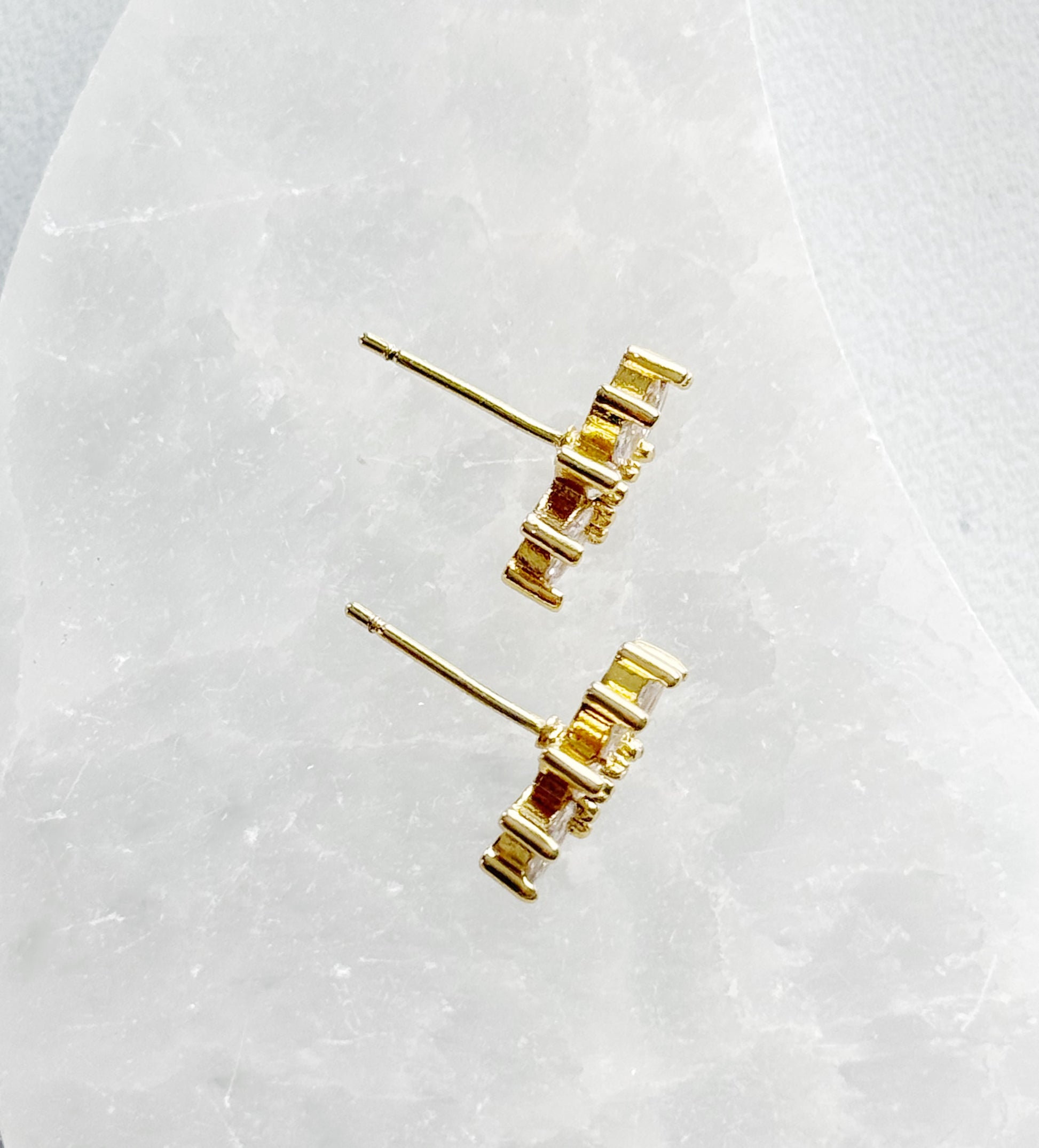 Mini auskarai "Karūna"