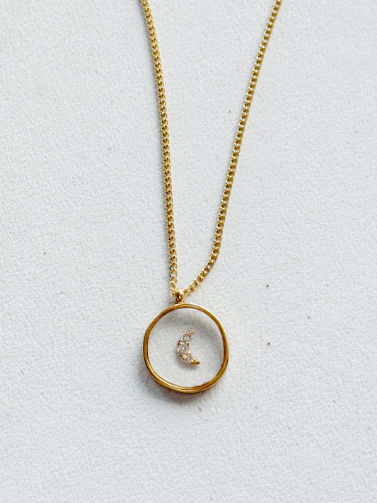 Pakabukas su grandinėle "Spindintis Mėnulis"