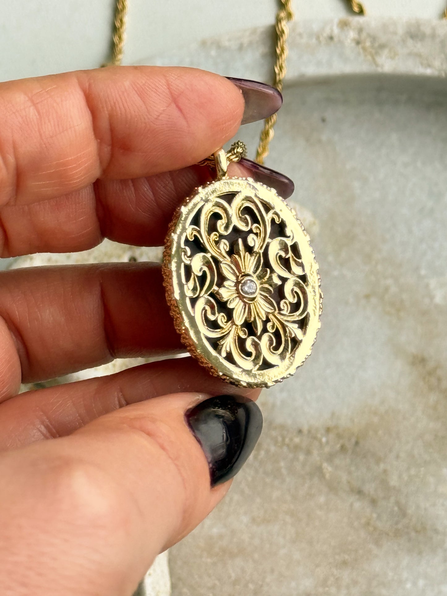 Raudonojo tigro akies kaklo papuošalas "Ugnies valdovė"